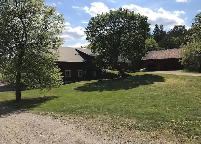 Cozy Lodge At Horse Farm With Lake And Sauna